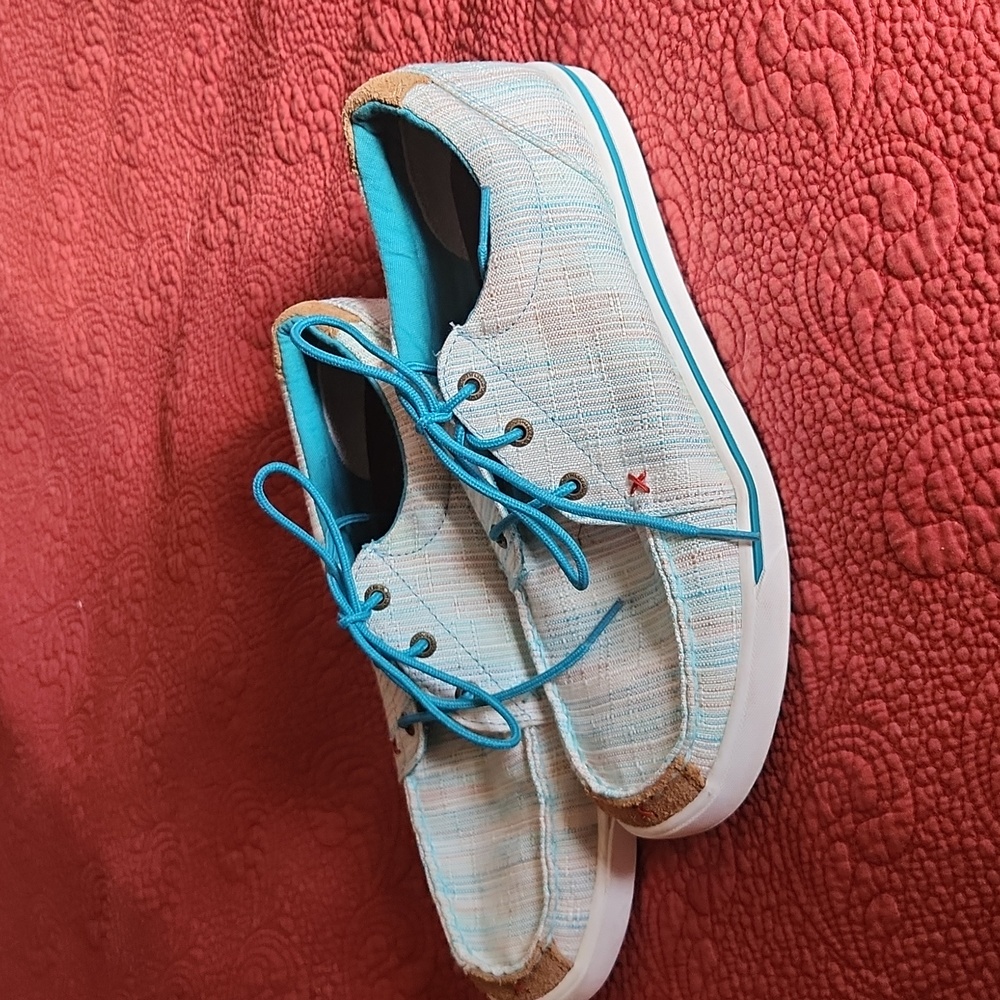 Twisted X athletic shoes